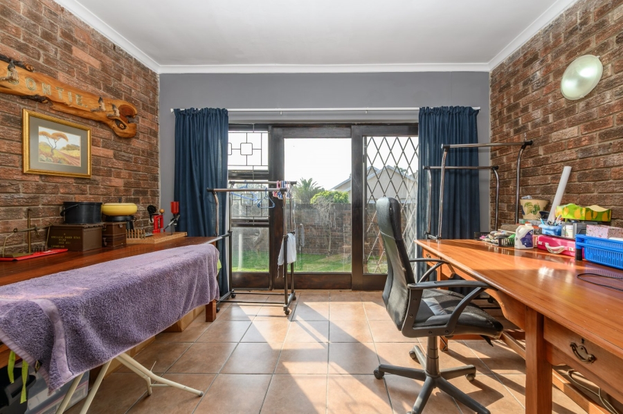 3 Bedroom Property for Sale in Kunene Park Eastern Cape
